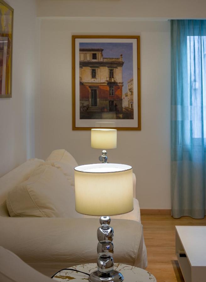 Nice 1Bd Apartment Close To Metro Station Ampelokipoi Atenas Exterior foto